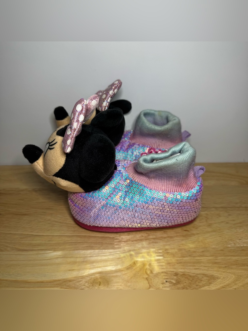 Disney Minnie Mouse Toddler Girls Slipper 5-6 Pink Sequin House Shoes Loungewear - Picture 2 of 8